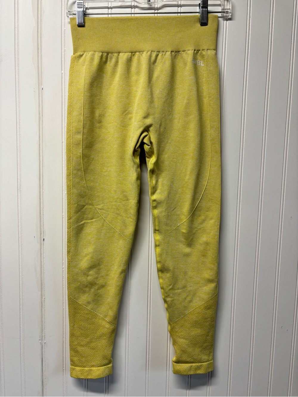 AYBL Seamless High Waisted Compression Leggings Size Medium Yellow